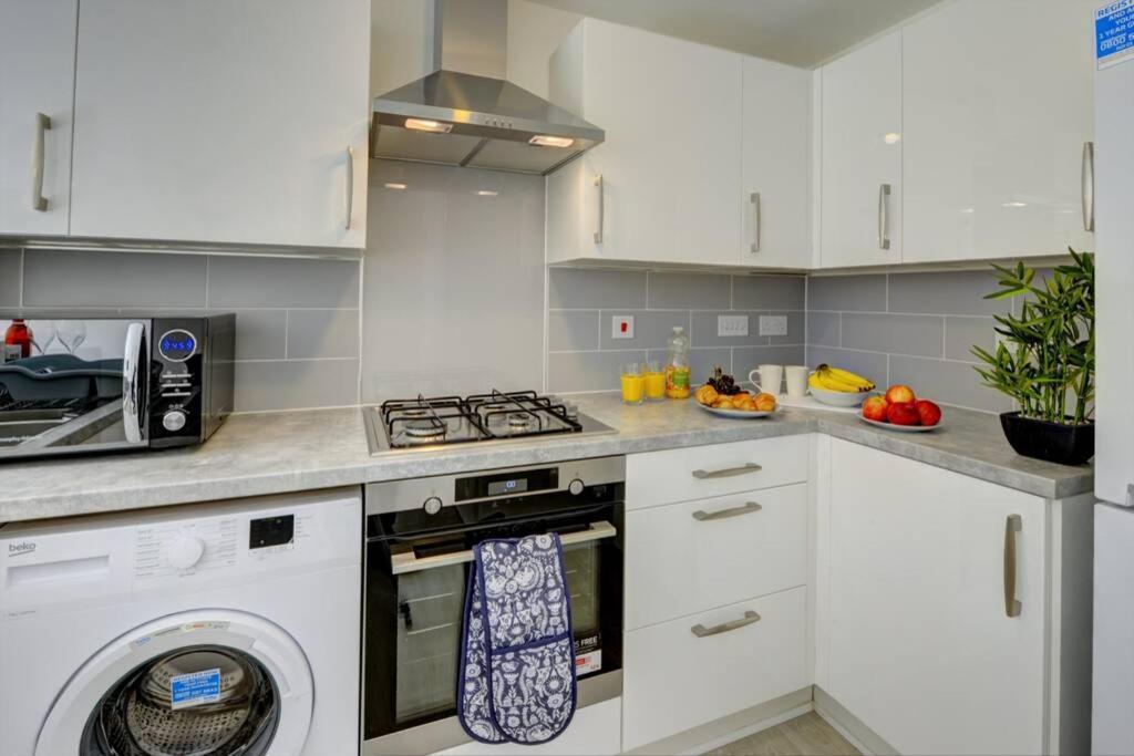 The Stratford Palace Apartment Birmingham Exterior photo