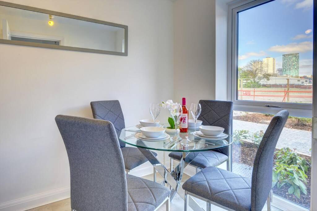 The Stratford Palace Apartment Birmingham Exterior photo